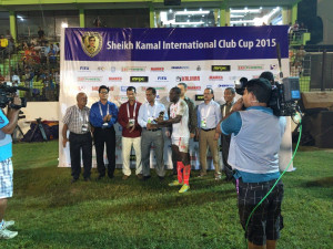 Solid SC's Afis Olayemi receiving his Man of the Match award after the match against Kolkata Mohammedan. Photo: Solid SC